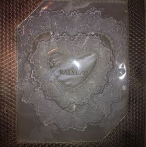 Beautiful Wedding album and Greeting card. All New